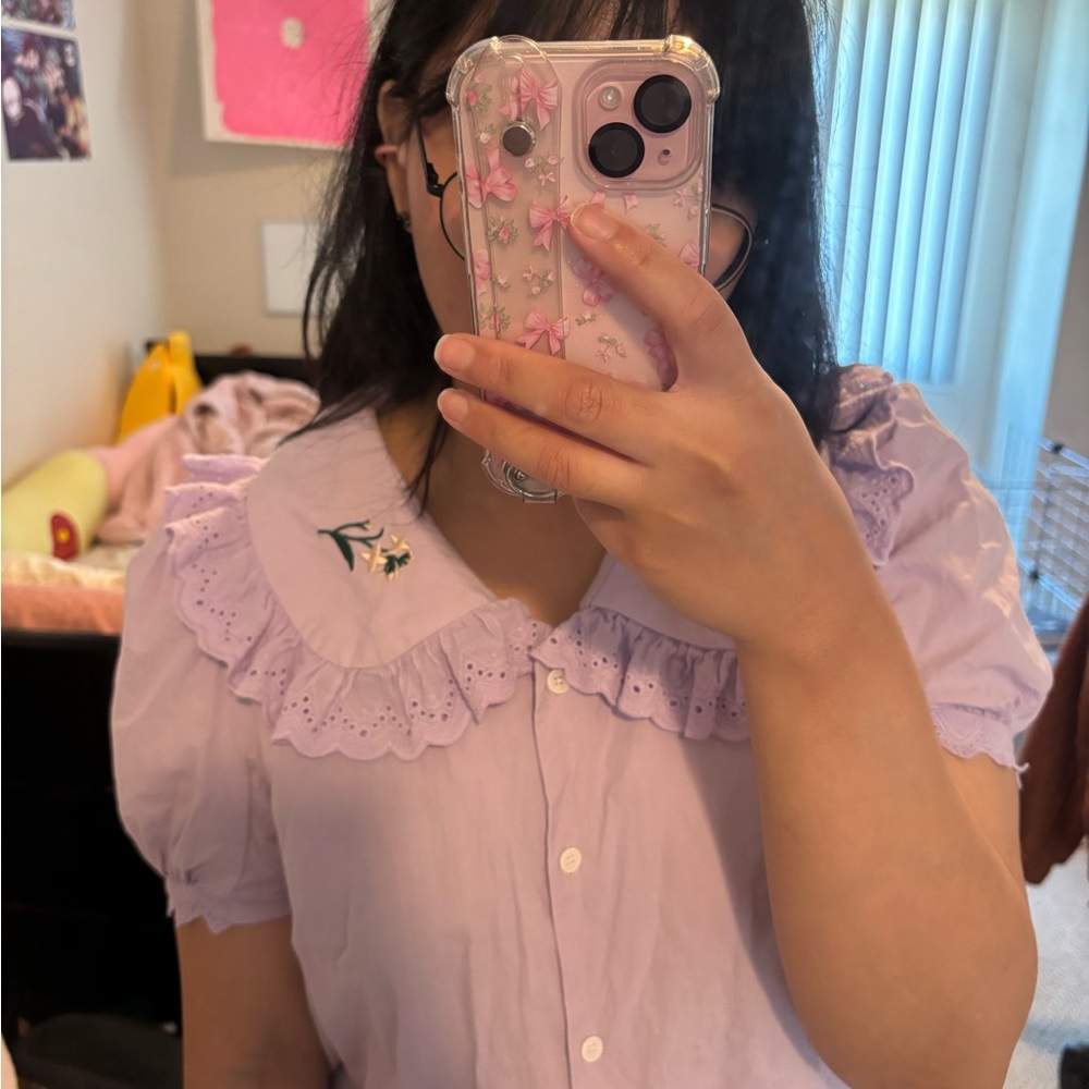 Ruffled Collared Blouse with cute Floral Embroidery - Picture 5 of 5